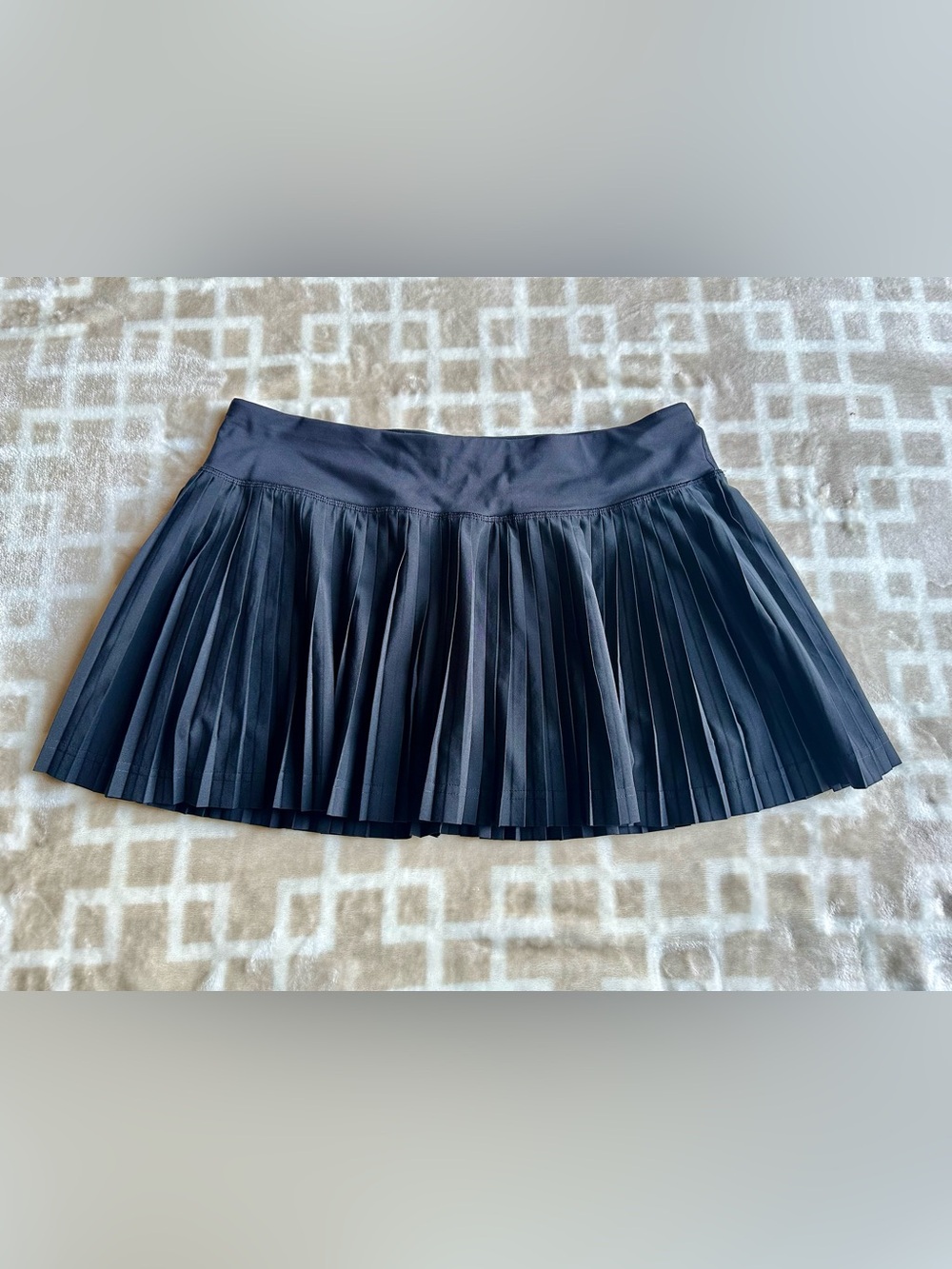 Lululemon Athletica Classic Black Pleated Skater Skirt with Wide Waistband